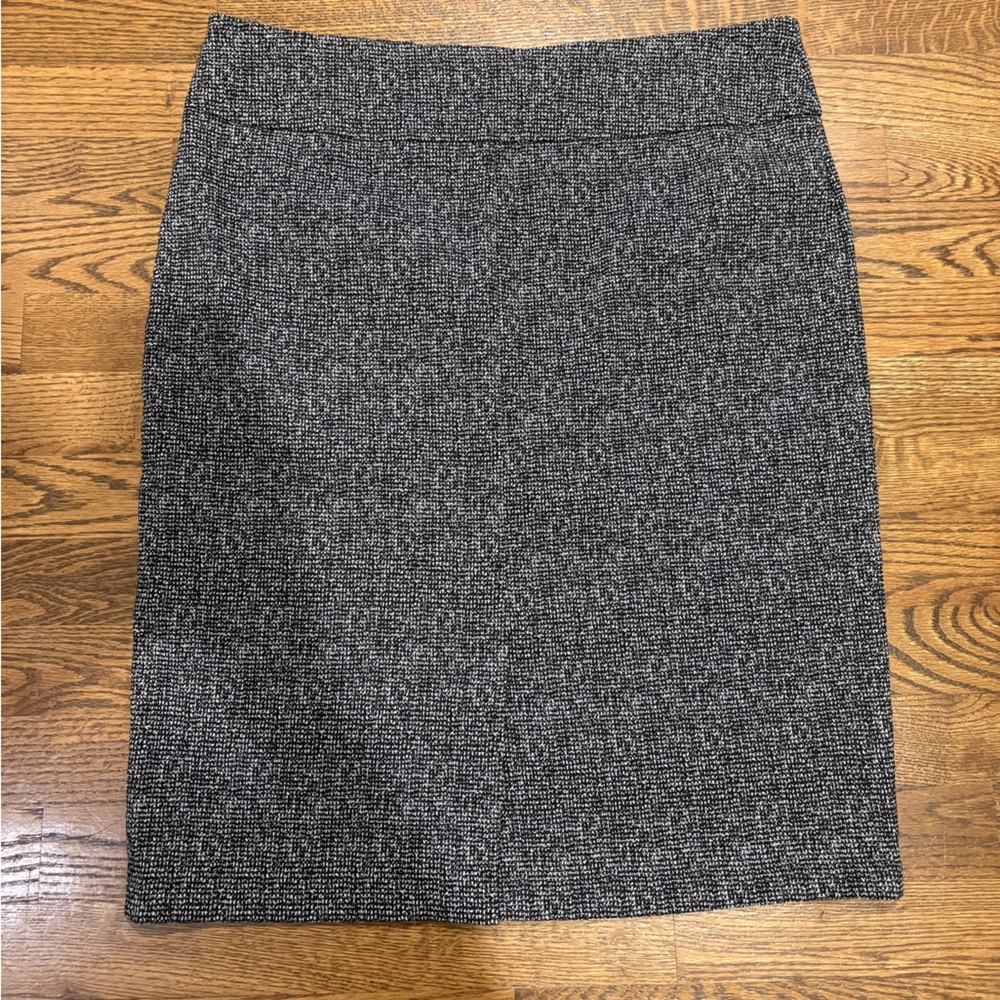 SOHO apparel LTD Black and White Textured Pencil Skirt - Picture 2 of 4